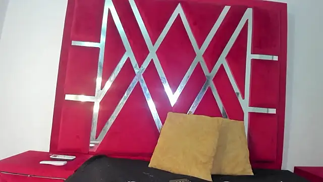 Snapshot of Mia_scandark chatting on March 16, 10:36 pm Mia scandark online show from March 16, 10:36 pm