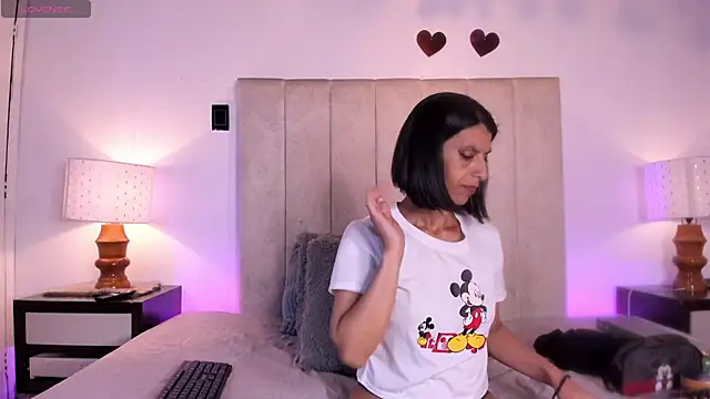 MissMilf  online show from April 28, 2:27 am