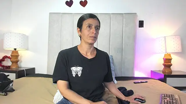 MissMilf  online show from July 16, 7:42 pm