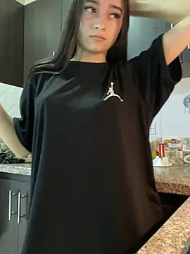 candy deluxe online show from March 7, 3:36 am