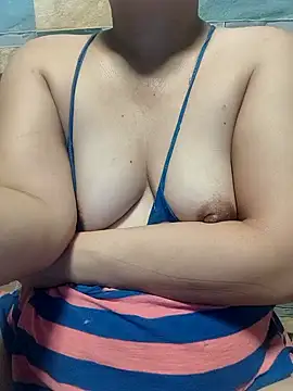 Snapshot of squirtshantal chatting on November 17, 1:22 am squirtshantal online show from November 17, 1:22 am