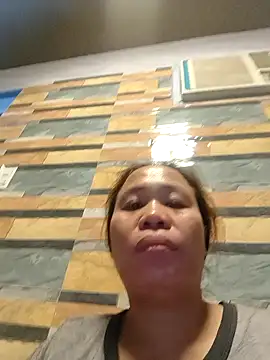 Snapshot of squirtshantal chatting on November 27, 4:14 am squirtshantal online show from November 27, 4:14 am