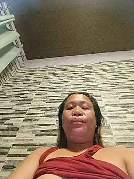 Snapshot of squirtshantal chatting on June 5, 9:04 am squirtshantal online show from June 5, 9:04 am