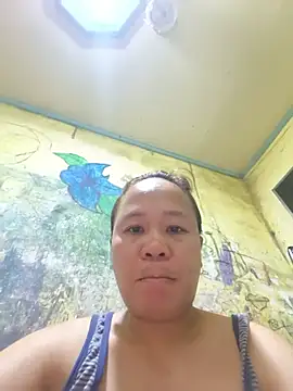 Snapshot of squirtshantal chatting on June 25, 4:12 am squirtshantal online show from June 25, 4:12 am