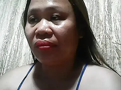 Snapshot of squirtshantal chatting on July 22, 1:41 am squirtshantal online show from July 22, 1:41 am