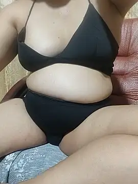 Snapshot of squirtshantal chatting on July 30, 8:41 pm squirtshantal online show from July 30, 8:41 pm