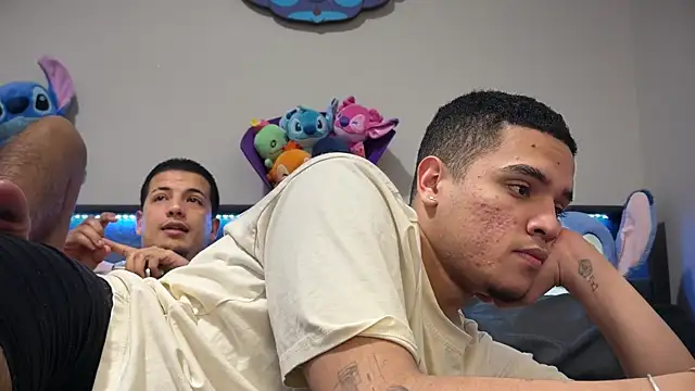 Snapshot of dafe_younguys chatting on February 20, 6:37 am dafe younguys online show from February 20, 6:37 am