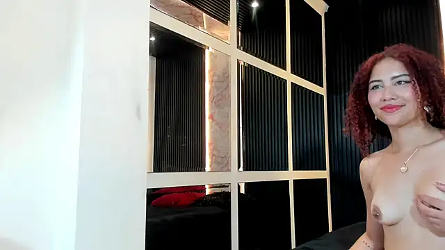 LuciaBeltrann online show from April 23, 7:27 pm