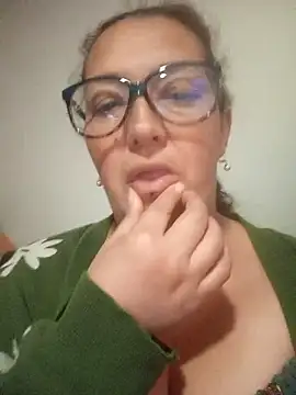  Saraqueen online show from April 26, 9:23 pm