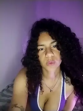 Snapshot of RizHoney chatting on February 20, 9:21 am RizHoney online show from February 20, 9:21 am