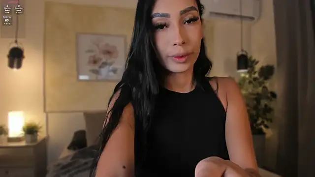 Snapshot of _victoria_lee chatting on May 21, 12:01 pm victoria lee online show from May 21, 12:01 pm