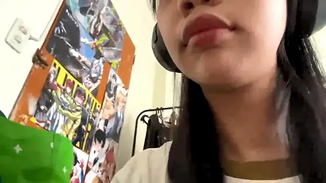 GloryKulikowski online show from February 24, 1:03 am