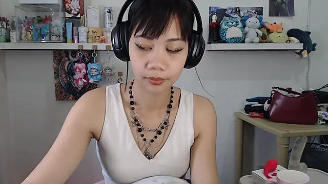 GloryKulikowski online show from March 14, 2:17 am