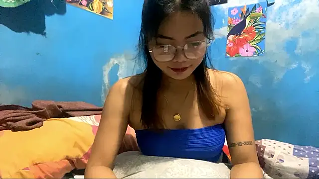 Snapshot of KrishnaCarridine chatting on February 25, 3:27 am KrishnaCarridine online show from February 25, 3:27 am