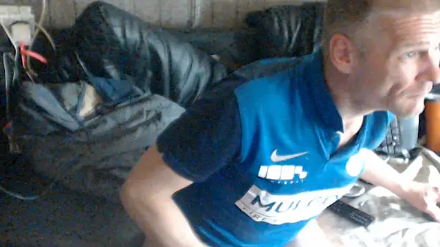 Snapshot of BISLETJE1980 chatting on February 15, 11:52 am BISLETJE1980 online show from February 15, 11:52 am