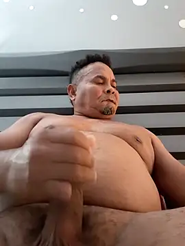 Snapshot of DriedupPharos chatting on March 29, 2:55 am DriedupPharos online show from March 29, 2:55 am