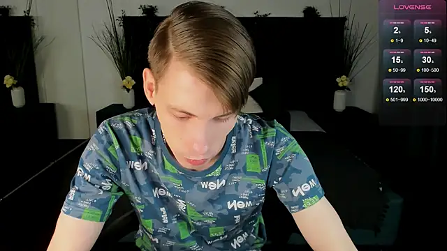 Snapshot of Erick_Wilson chatting on November 13, 8:13 am Erick Wilson online show from November 13, 8:13 am