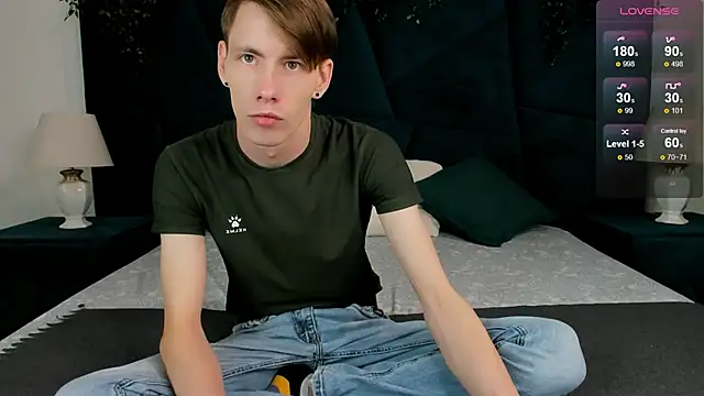 Snapshot of Erick_Wilson chatting on November 24, 5:29 am Erick Wilson online show from November 24, 5:29 am