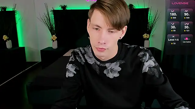 Snapshot of Erick_Wilson chatting on November 26, 6:36 am Erick Wilson online show from November 26, 6:36 am