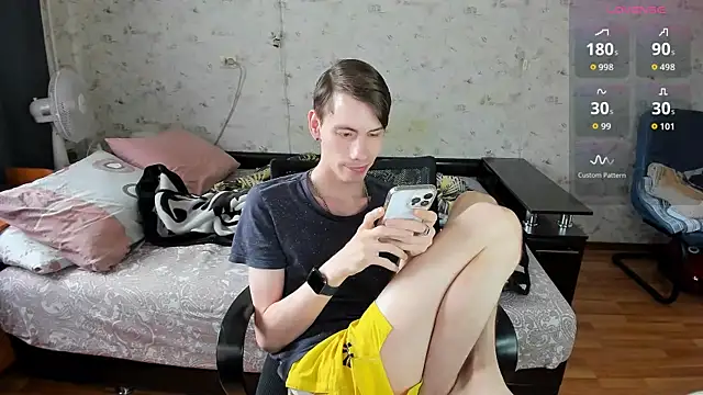 Snapshot of Erick_Wilson chatting on June 16, 10:07 am Erick Wilson online show from June 16, 10:07 am