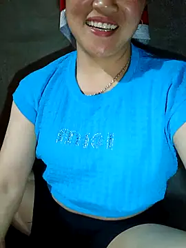 Snapshot of nelina_12345 chatting on May 3, 4:02 pm nelina 12345 online show from May 3, 4:02 pm