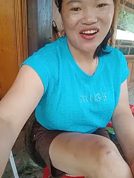 Snapshot of nelina_12345 chatting on May 27, 1:57 am nelina 12345 online show from May 27, 1:57 am