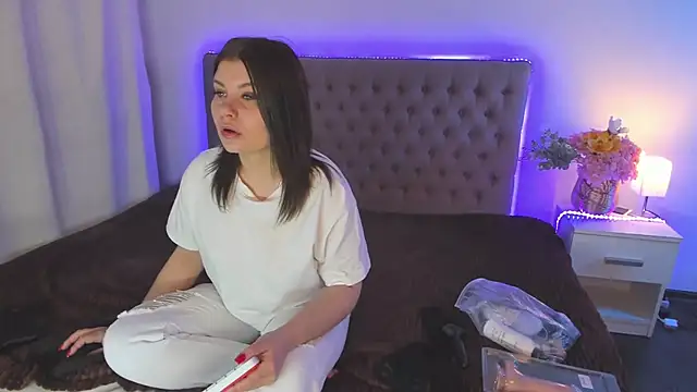 Snapshot of AmandaHoppe chatting on June 26, 4:39 am AmandaHoppe online show from June 26, 4:39 am