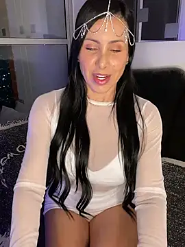 Snapshot of caritoo21 chatting on March 13, 2:07 am caritoo21 online show from March 13, 2:07 am