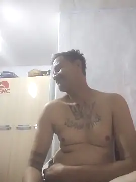 Snapshot of Arteiroelo chatting on April 21, 9:28 pm Arteiroelo online show from April 21, 9:28 pm