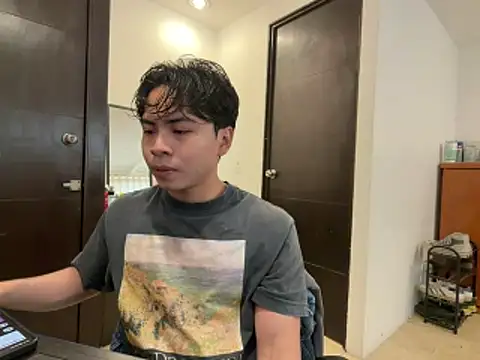 Snapshot of BentoBoxxx chatting on May 10, 8:36 pm BentoBoxxx online show from May 10, 8:36 pm