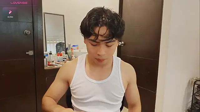 Snapshot of BentoBoxxx chatting on May 22, 11:10 pm BentoBoxxx online show from May 22, 11:10 pm