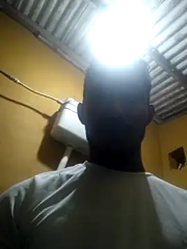 Snapshot of Deniodamasio chatting on February 15, 6:10 am Deniodamasio online show from February 15, 6:10 am