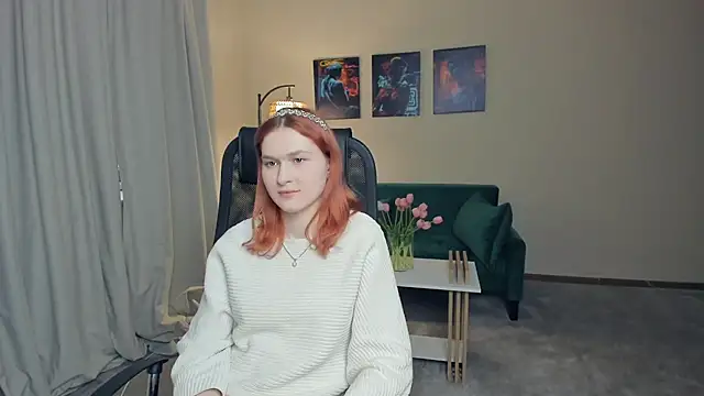 LinaMalech online show from February 13, 12:45 pm