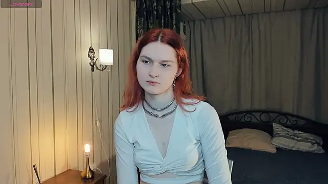 LinaMalech online show from March 6, 7:10 pm