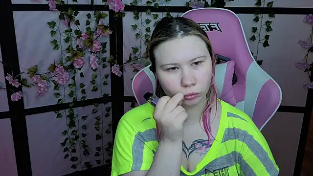 kitsune little online show from May 11, 10:40 pm