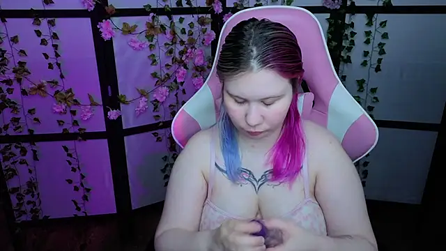 kitsune little online show from May 29, 10:30 pm