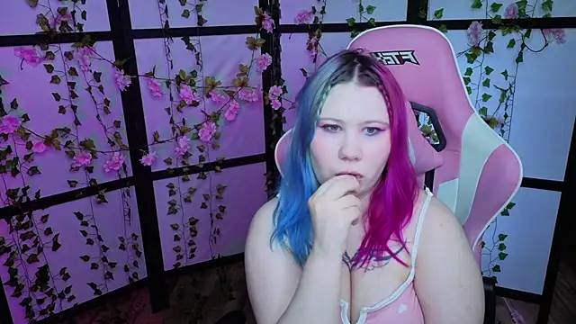 kitsune little online show from June 10, 11:03 pm