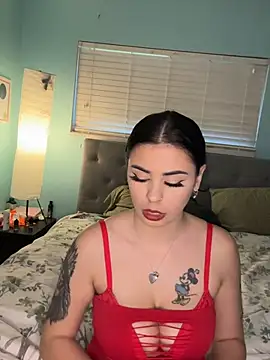 daniella monroe online show from March 3, 6:14 pm