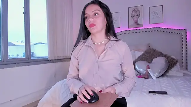 luisa  rosse online show from March 11, 11:49 am