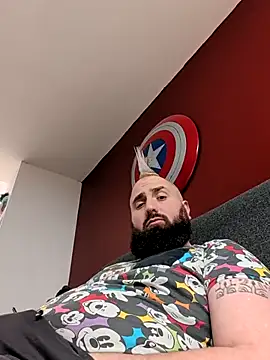 Snapshot of daddyboucher69 chatting on April 3, 11:30 am daddyboucher69 online show from April 3, 11:30 am