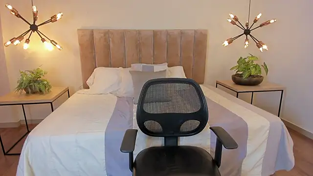 Samantha Dupre online show from March 8, 10:35 pm