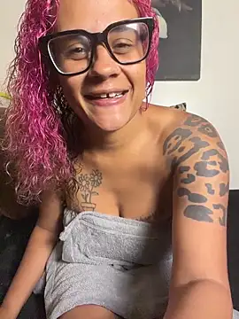 VelvetVixen 735 online show from August 7, 8:05 am