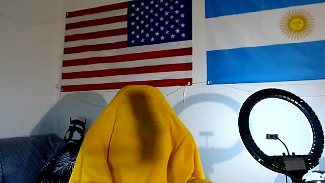 Snapshot of John_Meow chatting on February 18, 12:56 pm John Meow online show from February 18, 12:56 pm