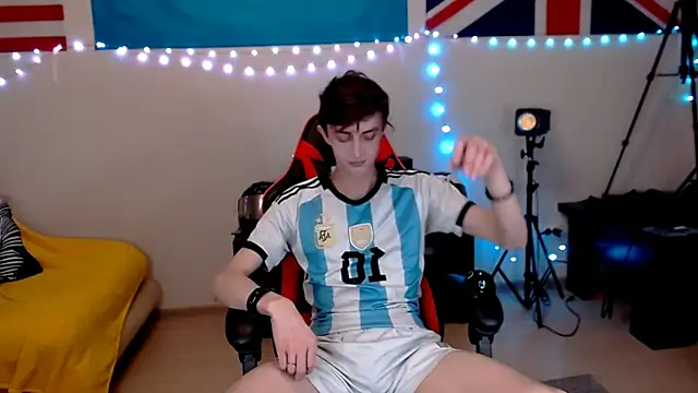 Snapshot of John_Meow chatting on March 5, 7:43 pm John Meow online show from March 5, 7:43 pm