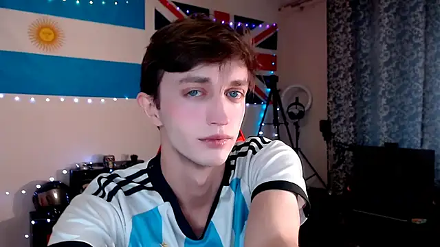 Snapshot of John_Meow chatting on March 10, 12:21 pm John Meow online show from March 10, 12:21 pm