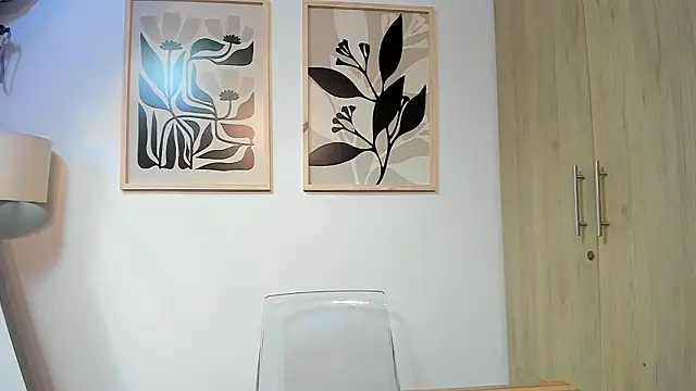 Snapshot of Thomas_walker14 chatting on March 6, 12:45 pm Thomas walker14 online show from March 6, 12:45 pm