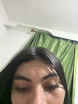 eimmy  skinny online show from March 11, 1:55 am