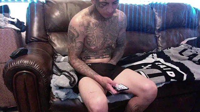 Snapshot of freaknine69 chatting on March 9, 6:50 am freaknine69 online show from March 9, 6:50 am