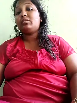Snapshot of tamilkaviya431 chatting on May 6, 1:14 am tamilkaviya431 online show from May 6, 1:14 am