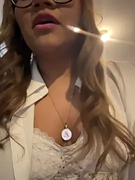 Snapshot of ludmila_x chatting on March 4, 2:06 am ludmila x online show from March 4, 2:06 am